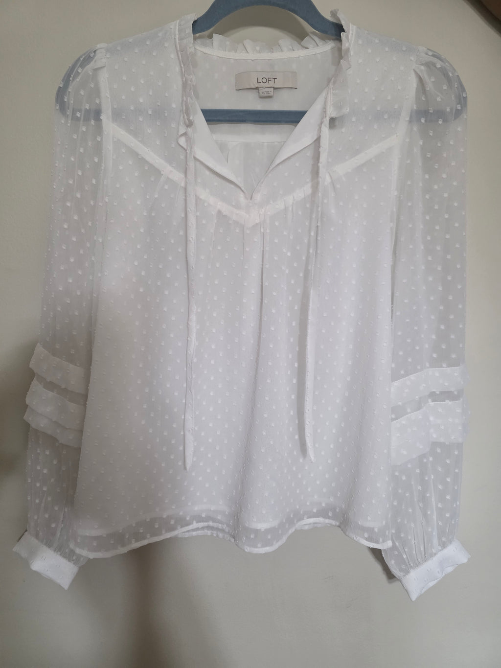 Women's LOFT Swiss Dot Long Sleeve Blouse | Tie-Front Ruffle Collar | Size XS | Like New